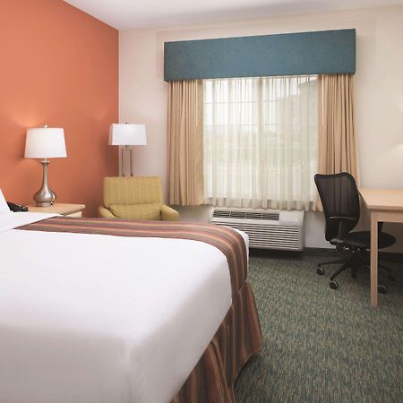 La Quinta By Wyndham Grand Forks Hotel Ngoại thất bức ảnh