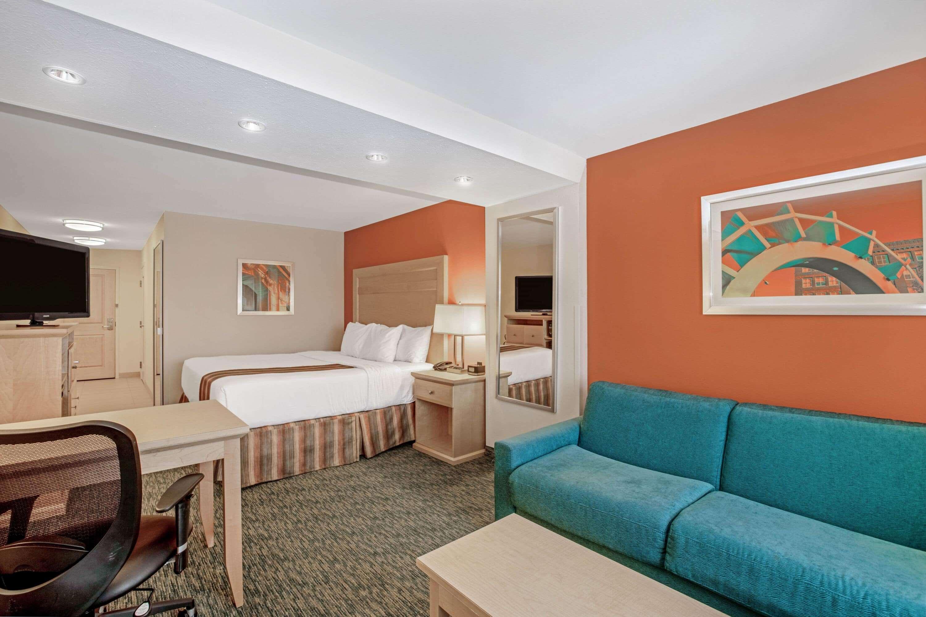 La Quinta By Wyndham Grand Forks Hotel Ngoại thất bức ảnh