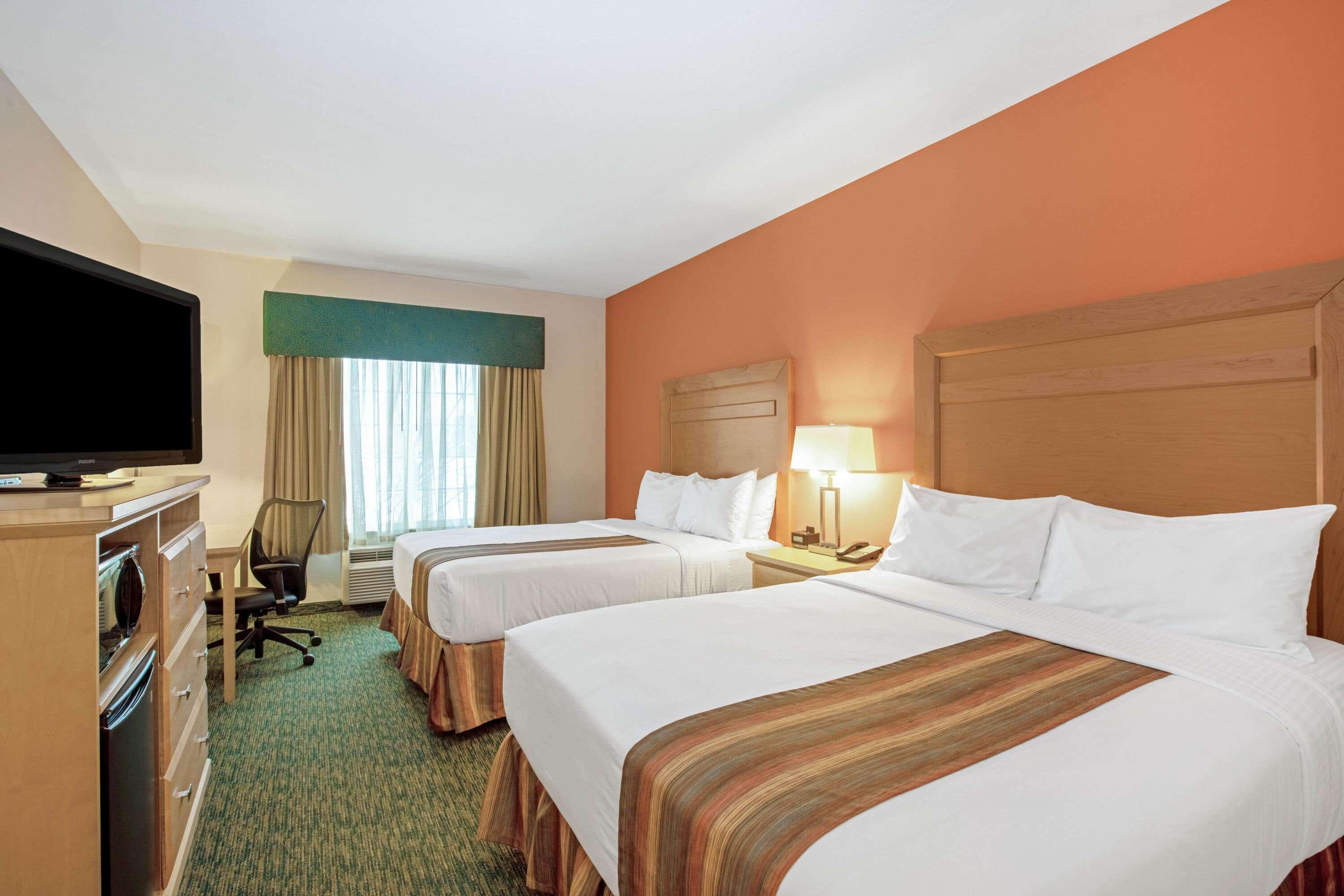 La Quinta By Wyndham Grand Forks Hotel Ngoại thất bức ảnh