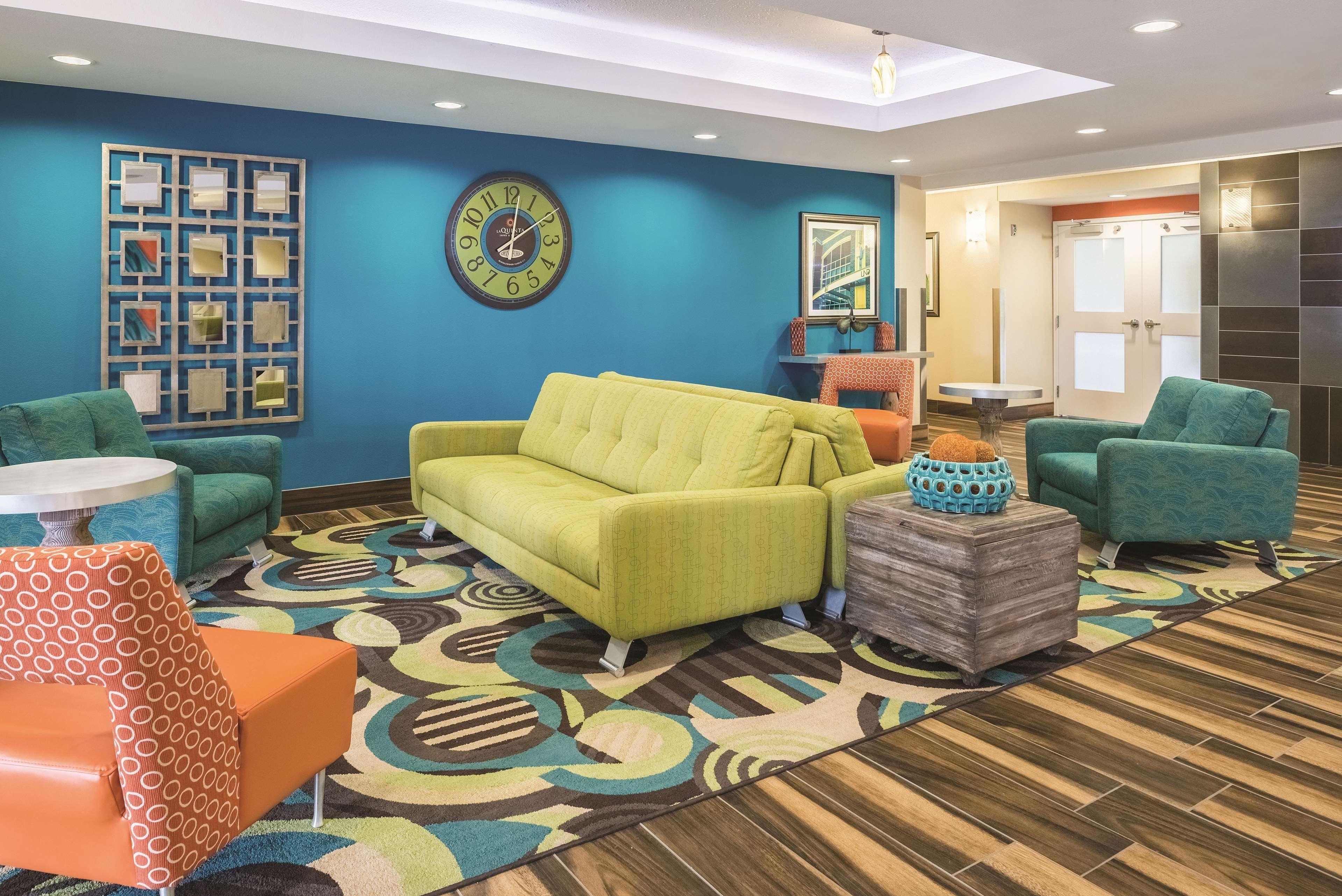 La Quinta By Wyndham Grand Forks Hotel Ngoại thất bức ảnh